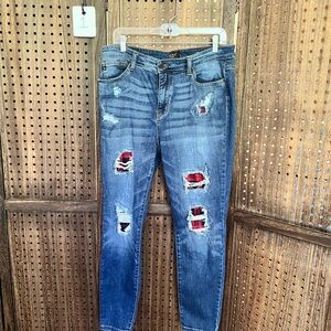 Judy Blue Jeans 1X Skinny Fit Distressed Buffalo Plaid Mid Rise